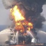 172231-rig-sinks-in-gulf-of-mexico-oil-spill-risk-looms-410x230