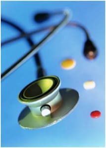 Stethoscope_with_pills-214x300