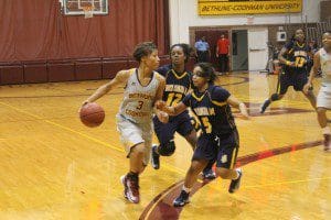 B-CU’s Chasity Rene’ Taylor Drives to the basket during action in Moore Gymnasium. (Photo: Karsceal Turner/WONO