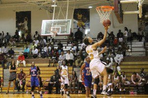Terrenisha Hollis scores an easy layup for two of her 12 points. Karsceal Turner-WONO