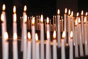 homelessmemorialcandlelighting640